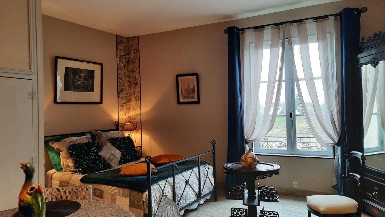 " Le Cher Passant " Savonnieres Экстерьер фото