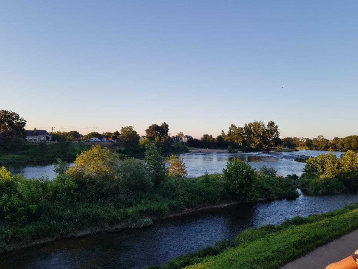 " Le Cher Passant " Savonnieres Экстерьер фото